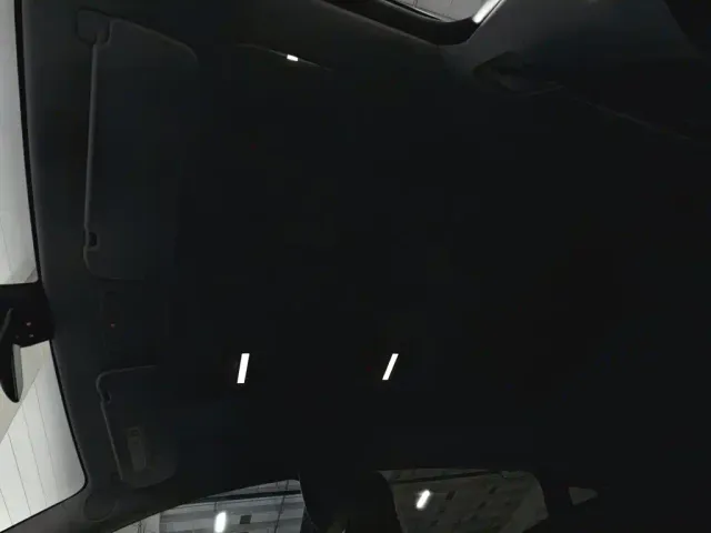 Tesla Model Y — Фото автомобиля 14