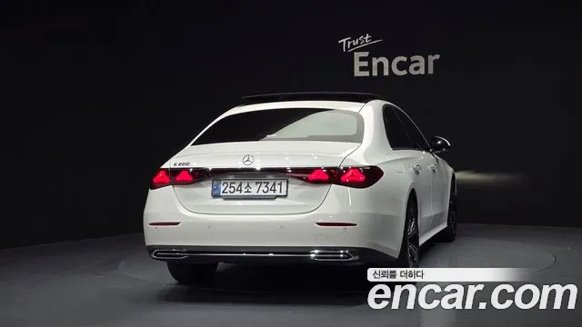 Mercedes-Benz E-Class W214 — Фото автомобиля 4