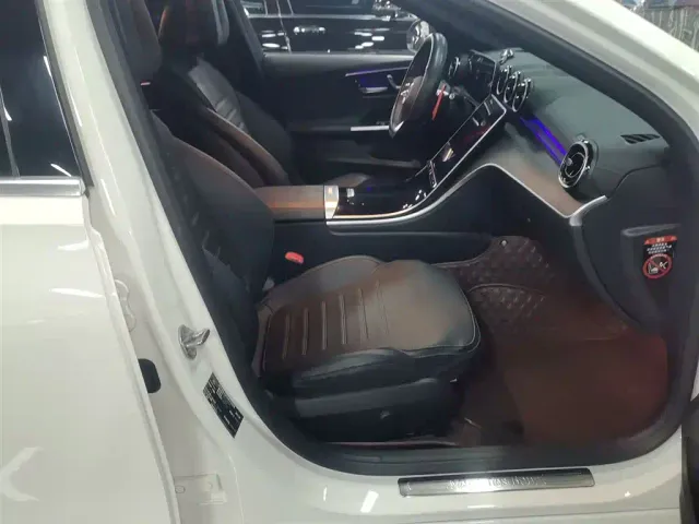Mercedes-Benz C-Class — Фото автомобиля 24
