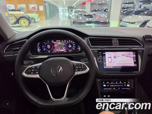 Volkswagen Tiguan — Фото автомобиля 5