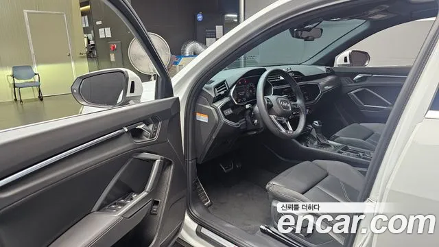 Audi Q3 35 TDI quattro Premium Sportback — Фото автомобиля 8