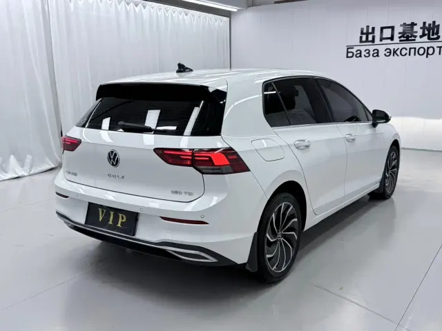 Volkswagen Golf — Фото автомобиля 6