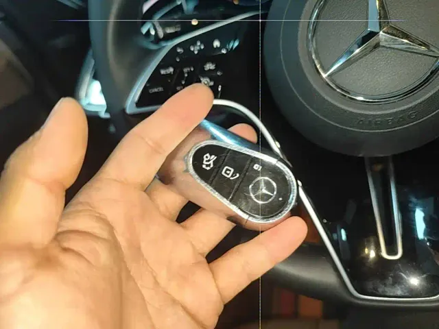 Mercedes-Benz E-Class — Фото автомобиля 8