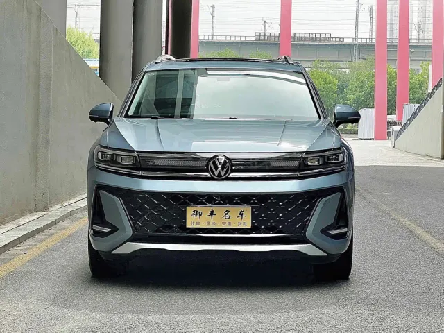 Volkswagen Talagon — Фото автомобиля 2