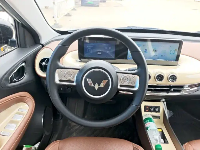 Wuling Bingo — Фото автомобиля 10