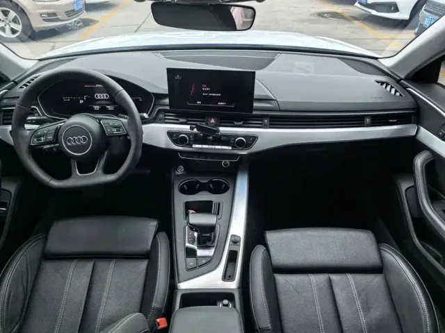 Audi A4L — Фото автомобиля 11