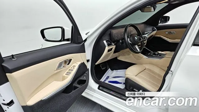 BMW 3-Series 3 серия (G20) 320i M Sport — Фото автомобиля 10