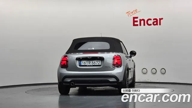 Mini Cooper Convertible — Фото автомобиля 4