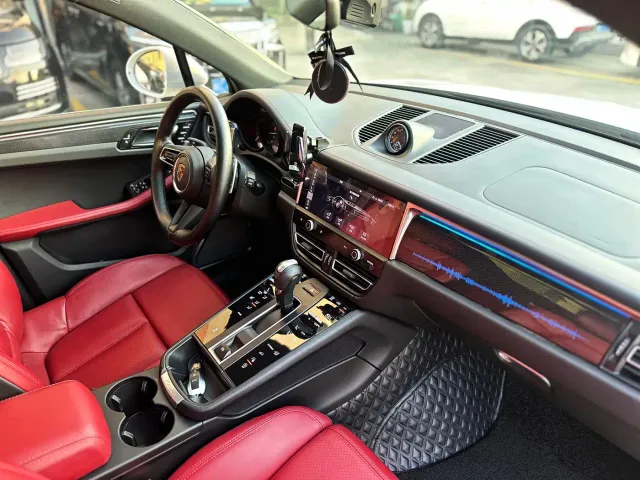 Porsche Macan — Фото автомобиля 10