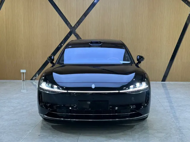 Stelato S9 — Фото автомобиля 2