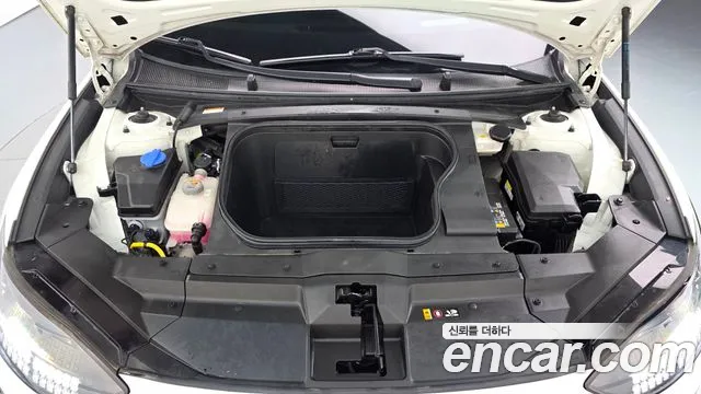 Hyundai Ioniq 6 — Фото автомобиля 9