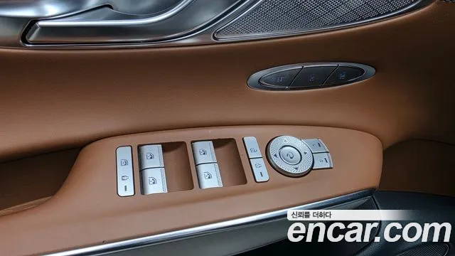 Genesis GV70 — Фото автомобиля 29