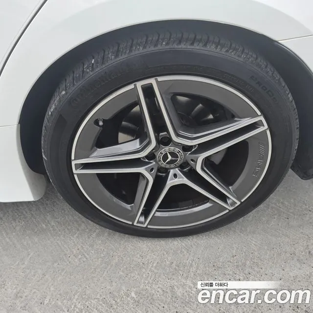 Mercedes-Benz CLS-Class — Фото автомобиля 14