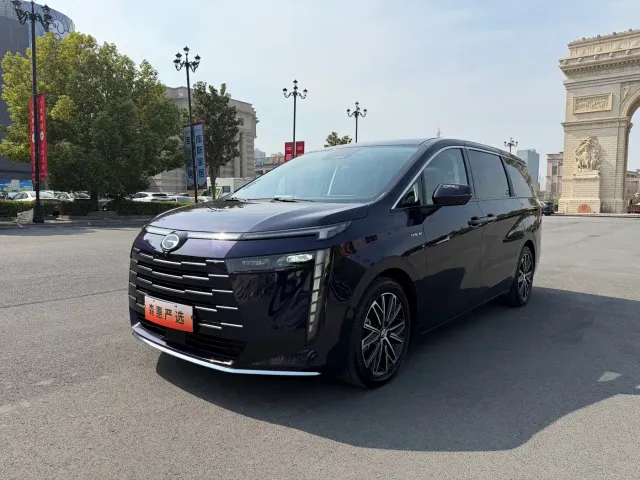 Фотография автомобиля — GAC Trumpchi E8