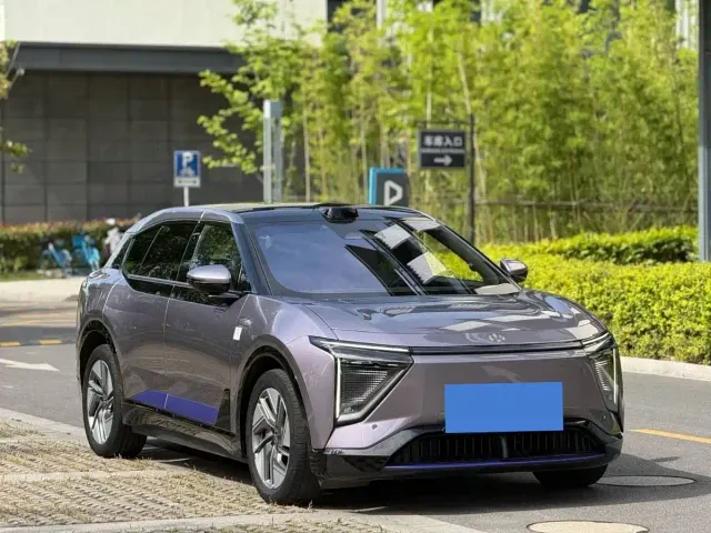 HiPhi HiPhi Y 2023 560km Pioneer Edition — Фото автомобиля 9