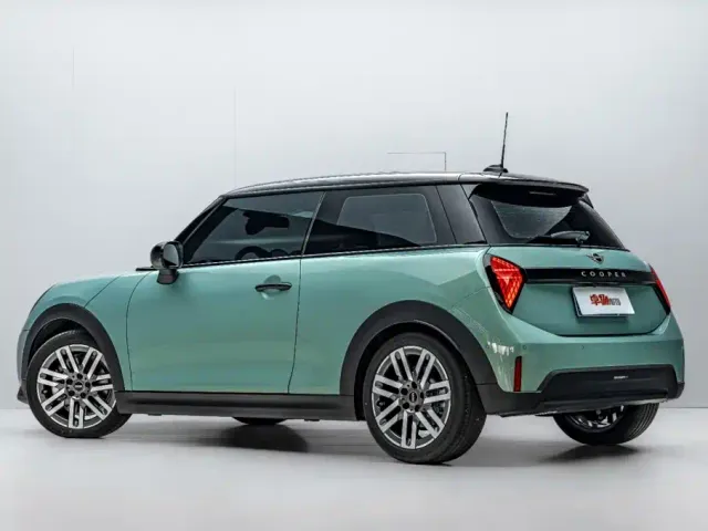 MINI Hatch — Фото автомобиля 5