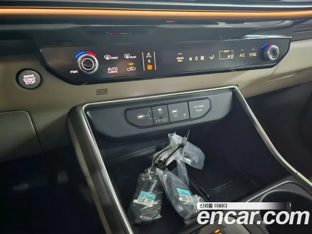 Kia Carnival — Фото автомобиля 16