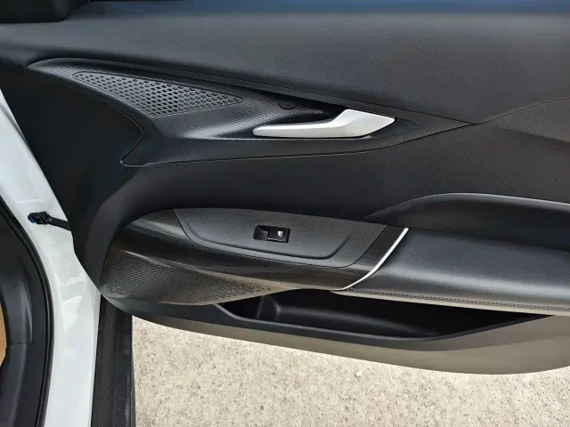 Changan Lamore — Фото автомобиля 8