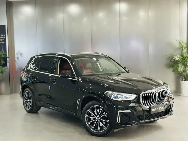 BMW X5 — Фото автомобиля 3