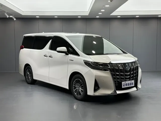 Toyota Alphard — Фото автомобиля 3