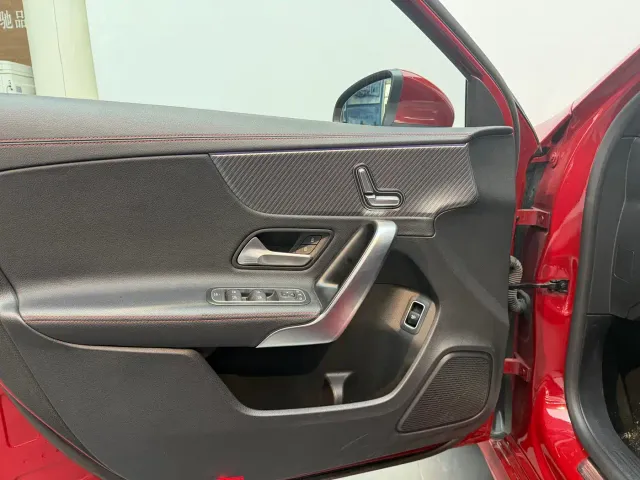 Mercedes-Benz A-Class — Фото автомобиля 15