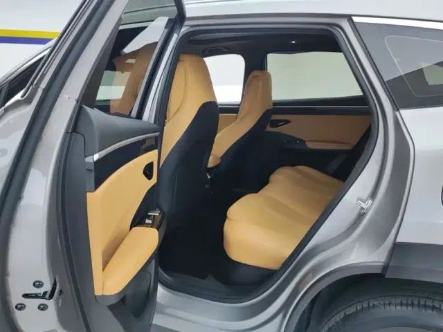 Geely Galaxy L7 — Фото автомобиля 11