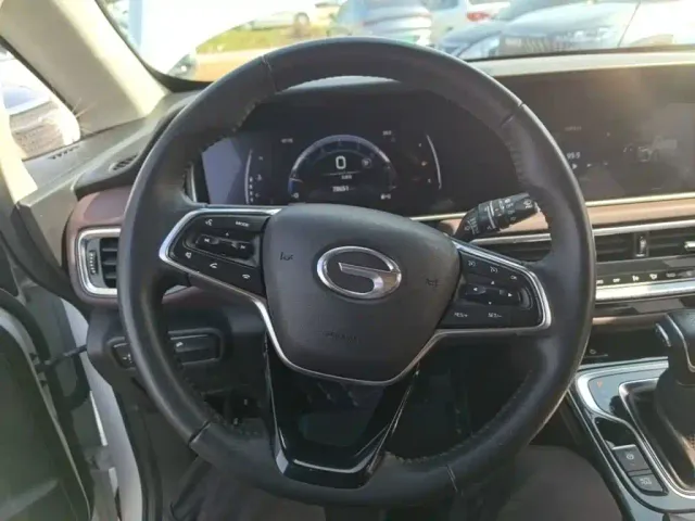 GAC Trumpchi M6 — Фото автомобиля 10