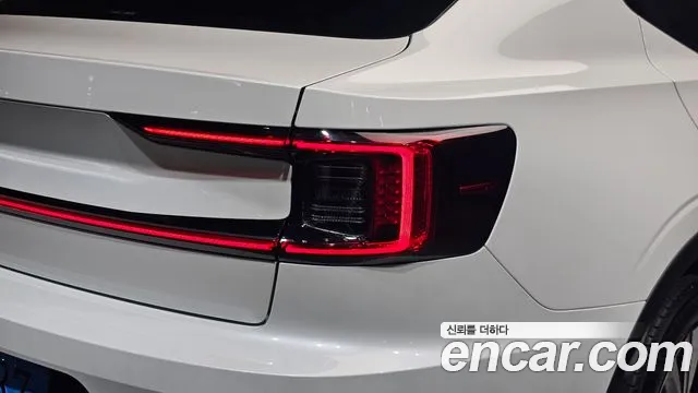Polestar Polestar 2 — Фото автомобиля 23