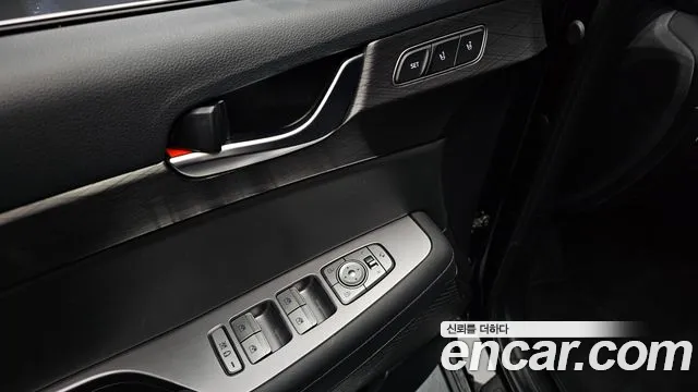 Hyundai Palisade Palisade Дизель 2.2 2WD — Фото автомобиля 16