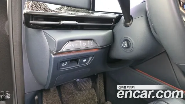 Genesis GV80 — Фото автомобиля 25