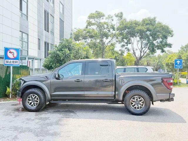 Ford F-150 Raptor — Фото автомобиля 17