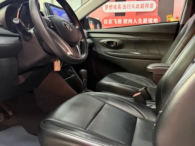 Toyota Vios — Фото автомобиля 8