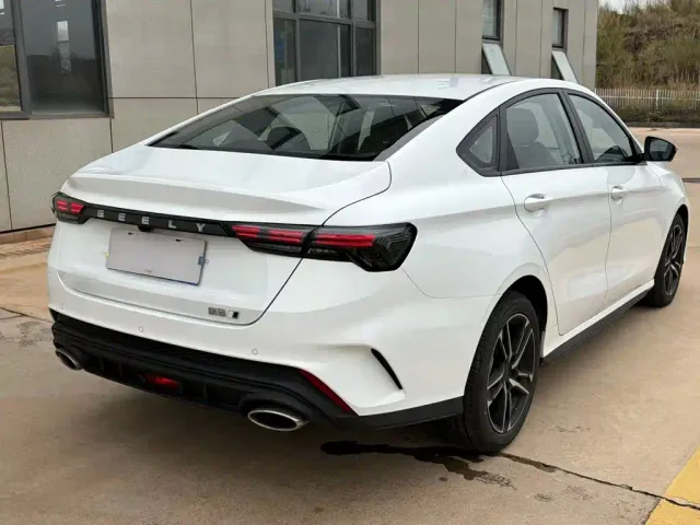 Geely Binrui — Фото автомобиля 6