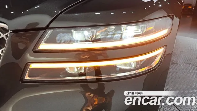 Genesis G80 Бензин 2.5 турбо AWD — Фото автомобиля 12