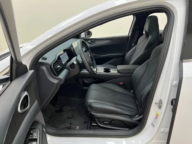 BYD Seal 06 — Фото автомобиля 15