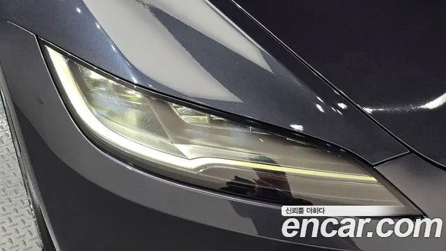 Tesla Model 3 — Фото автомобиля 20