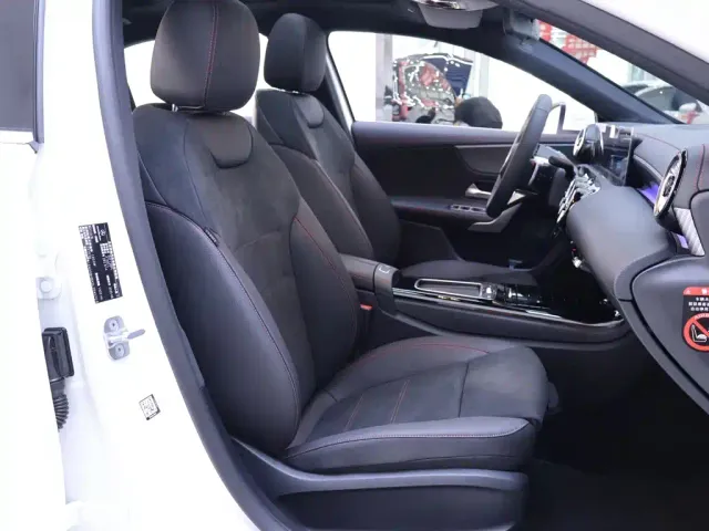 Mercedes-Benz A-Class — Фото автомобиля 21