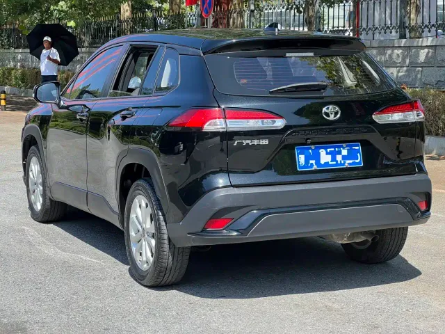 Toyota Frontlander — Фото автомобиля 15