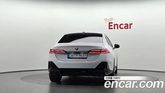 BMW 5 Series G60 — Фото автомобиля 4