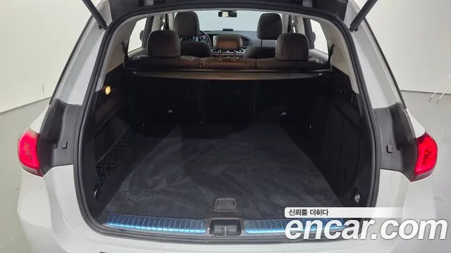 Mercedes-Benz GLE-Class — Фото автомобиля 20