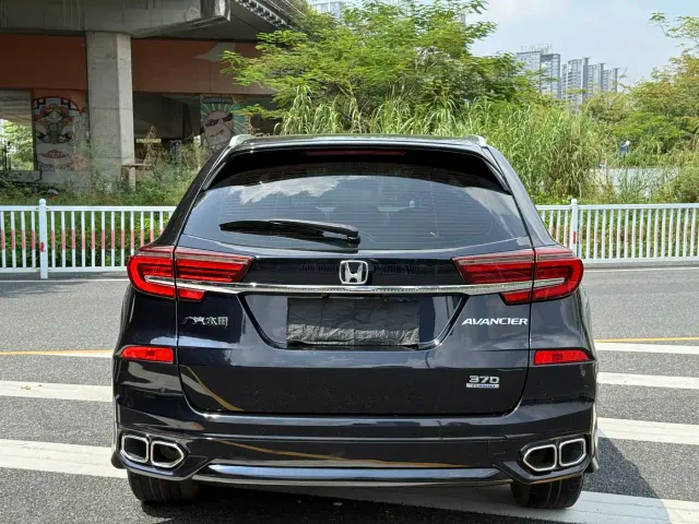 Honda Avancier — Фото автомобиля 11