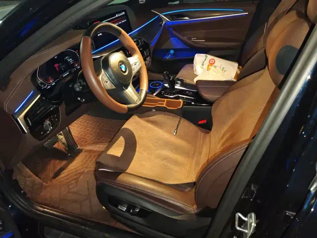 BMW 5 Series — Фото автомобиля 9