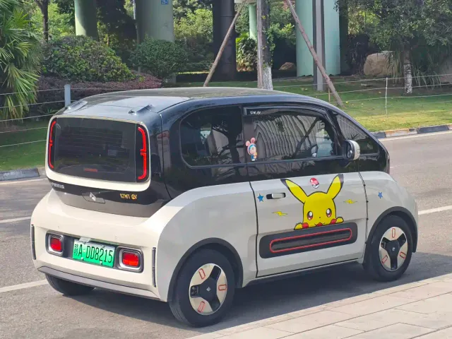 Baojun KiWi EV — Фото автомобиля 5