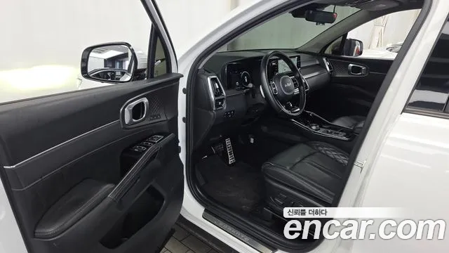 Kia Sorento Sorento 4-е поколение Бензин 2.5T 2WD — Фото автомобиля 10