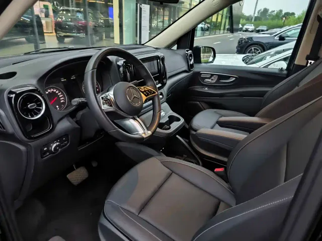 Mercedes-Benz Vito — Фото автомобиля 8