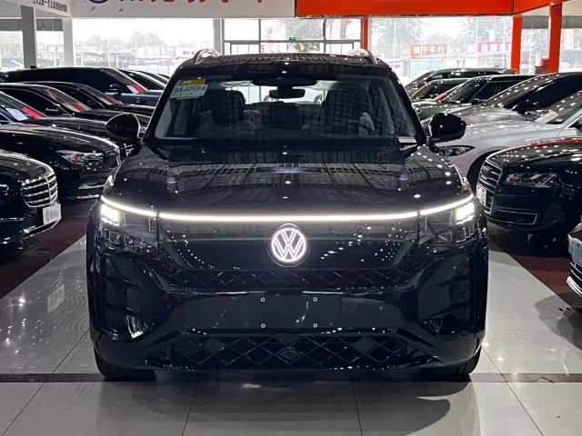 Фотография автомобиля — Volkswagen Teramont