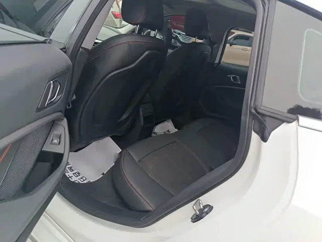 BMW 2 Series — Фото автомобиля 12