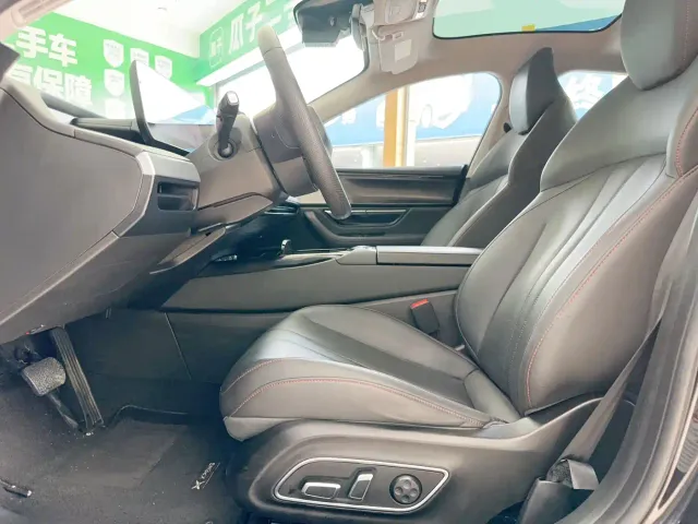 Xpeng P7 — Фото автомобиля 7