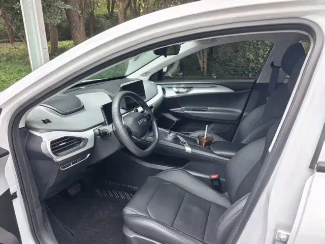 Geely Geometry A — Фото автомобиля 15