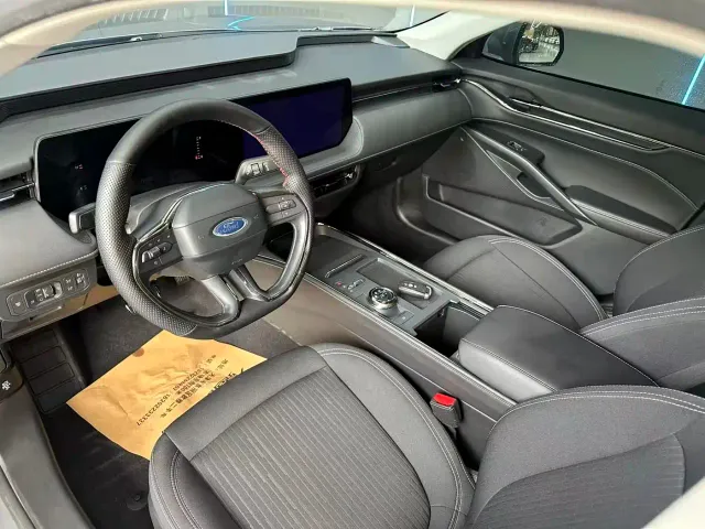 Ford Mondeo — Фото автомобиля 11